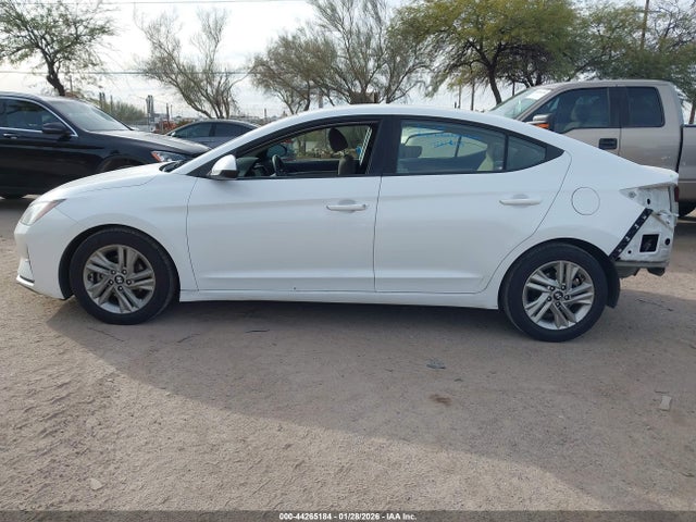 5NPD84LF7KH458352 Hyundai ELANTRA SEL