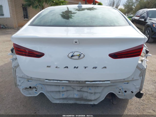 5NPD84LF7KH458352 Hyundai ELANTRA SEL