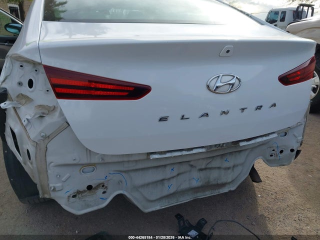 5NPD84LF7KH458352 Hyundai ELANTRA SEL