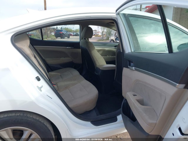 5NPD84LF7KH458352 Hyundai ELANTRA SEL