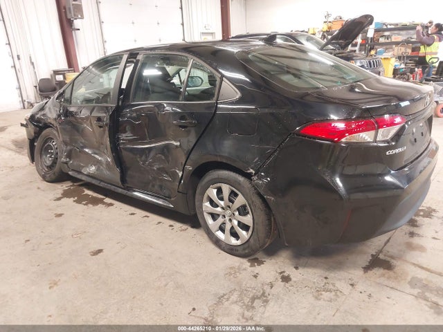 5YFB4MDE8SP321223 Toyota COROLLA LE
