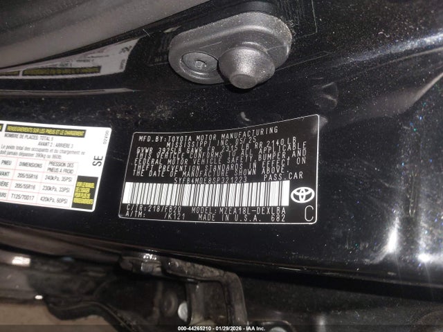 5YFB4MDE8SP321223 Toyota COROLLA LE