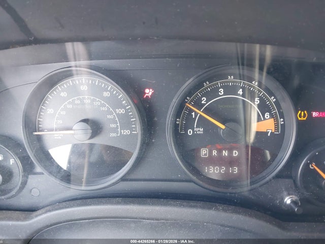1C4NJDBB6FD427130 Jeep Compass Altitude Edition
