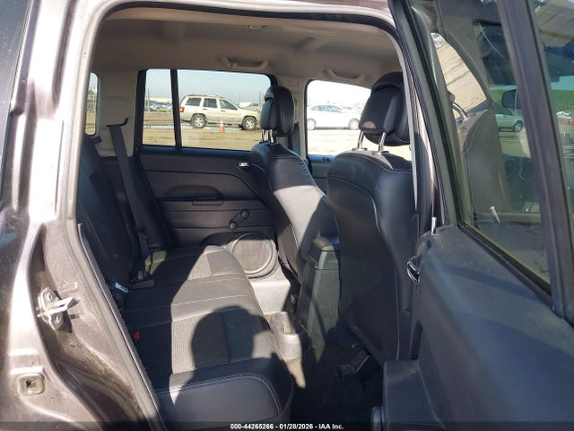 1C4NJDBB6FD427130 Jeep Compass Altitude Edition