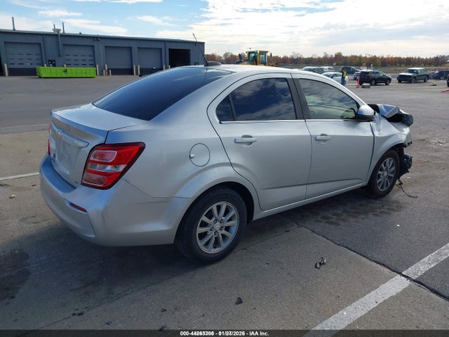 1G1JD5SH1H4105815 Chevrolet Sonic Lt Auto