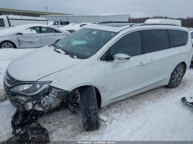 Aukcja sprzedaży 2018 Chrysler Pacifica Limited, vin: 2C4RC1GG4JR186396, numer aukcji: 44265307