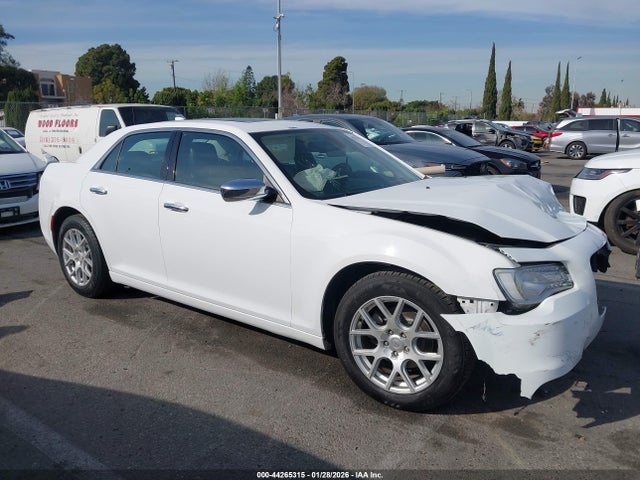 2C3CCAEG4HH564715 Chrysler 300C