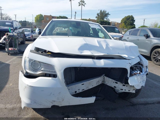 2C3CCAEG4HH564715 Chrysler 300C