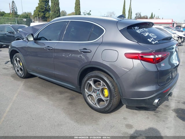 2019 ALFA ROMEO STELVIO ZASPAKAN3K7C32661 Photo 2