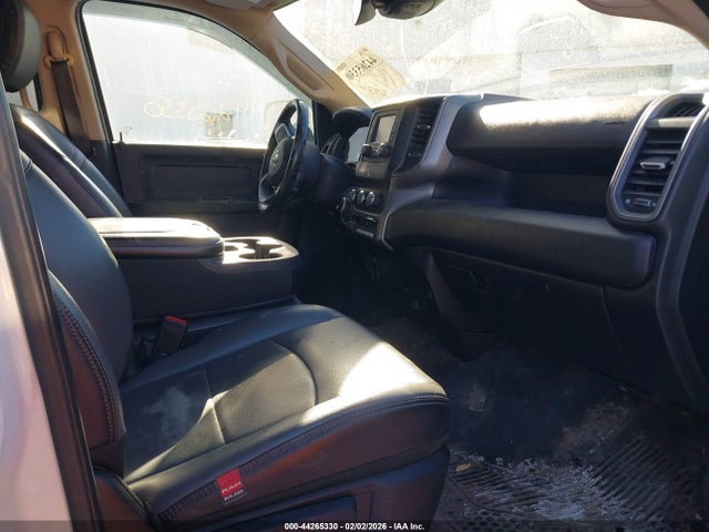 2020 RAM 2500 3C6UR5CJ6LG297047 Photo 4