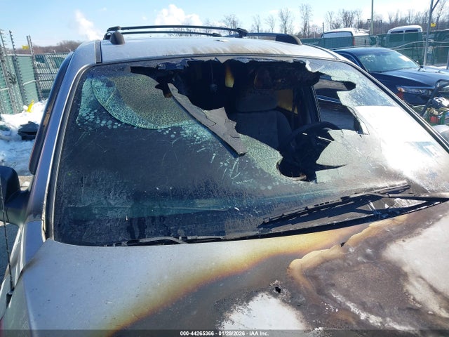 2004 Kia Sorento Ex/lx მანქანა იყიდება აუქციონზე, vin: KNDJC733045272325, აუქციონის ნომერი: 44265366