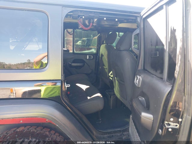 1C4HJXDG7LW188677 Jeep Wrangler Unlimited Sport S 4x4