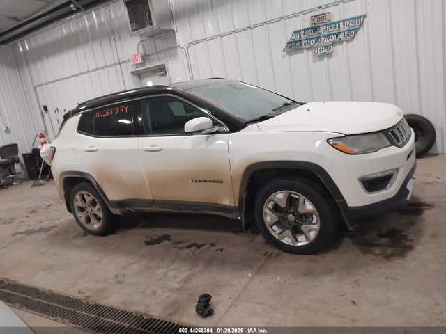3C4NJDCBXJT365538 Jeep Compass Limited 4x4
