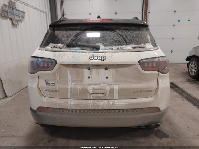 3C4NJDCBXJT365538 Jeep Compass Limited 4x4