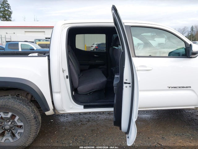 3TMCZ5AN8KM240990 Toyota Tacoma Trd Off Road