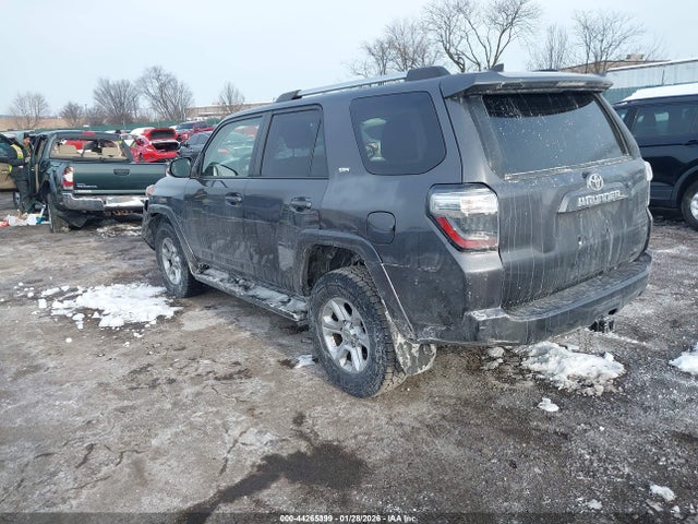 2021 TOYOTA 4RUNNER JTENU5JR1M5933754 Photo 2