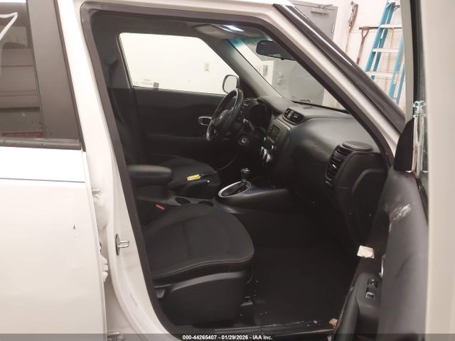 Aukcja sprzedaży 2017 Kia Soul, vin: KNDJN2A29H7494590, numer aukcji: 44265407