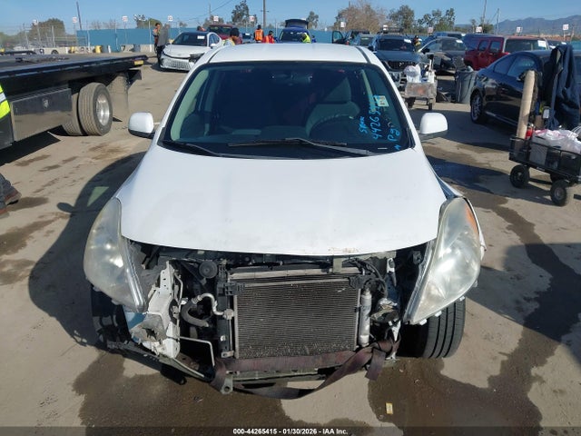 3N1CN7AP9EL829987 Nissan Versa 1.6 Sv