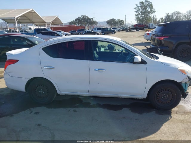 3N1CN7AP9EL829987 Nissan Versa 1.6 Sv