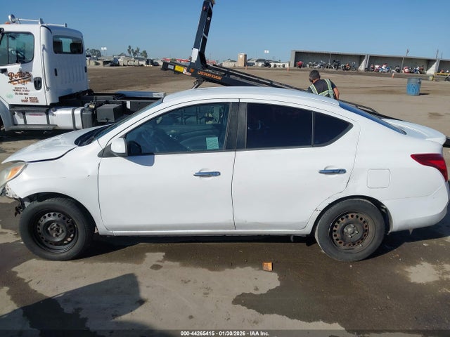 3N1CN7AP9EL829987 Nissan Versa 1.6 Sv