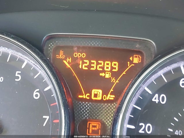 3N1CN7AP9EL829987 Nissan Versa 1.6 Sv
