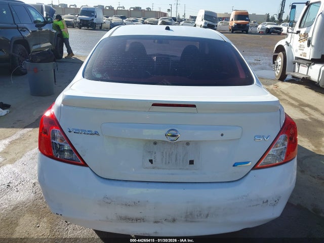 3N1CN7AP9EL829987 Nissan Versa 1.6 Sv