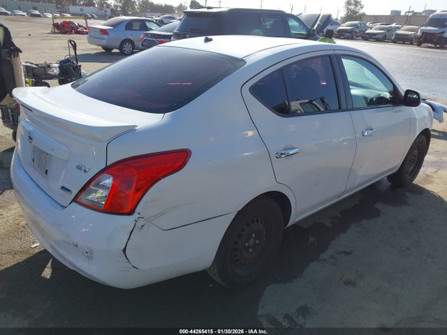3N1CN7AP9EL829987 Nissan Versa 1.6 Sv