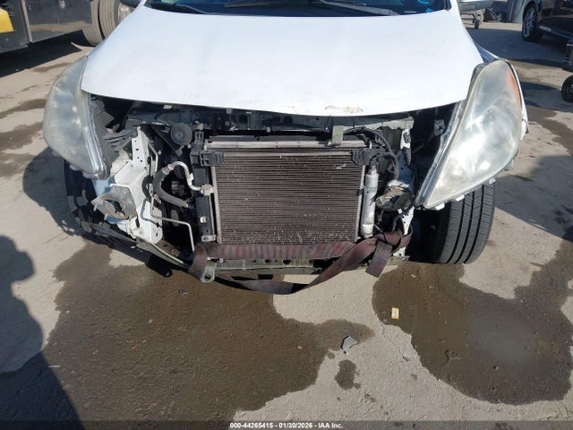 3N1CN7AP9EL829987 Nissan Versa 1.6 Sv