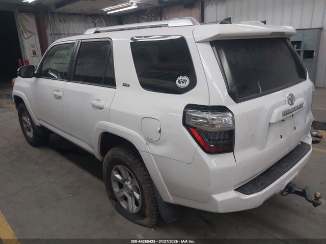 Toyota 4runner Sr5 Premium 2018 JTEBU5JR6J5602070 Image 3