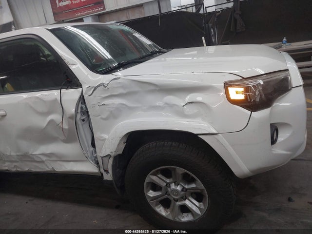 Toyota 4runner Sr5 Premium 2018 JTEBU5JR6J5602070 Image 6