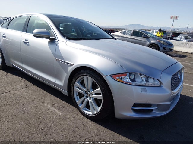 2012 JAGUAR XJ SAJWA2GBXCLV39031