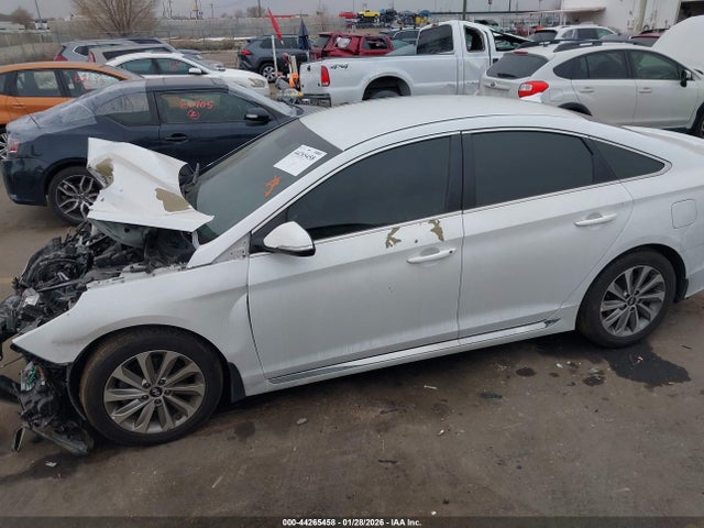 Продаж на аукціоні авто 2016 Hyundai Sonata Sport, vin: 5NPE34AF2GH415342, номер лоту: 44265458