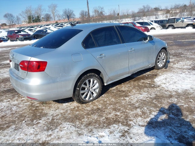 3VWD17AJ9EM353062 Volkswagen Jetta 1.8t Se
