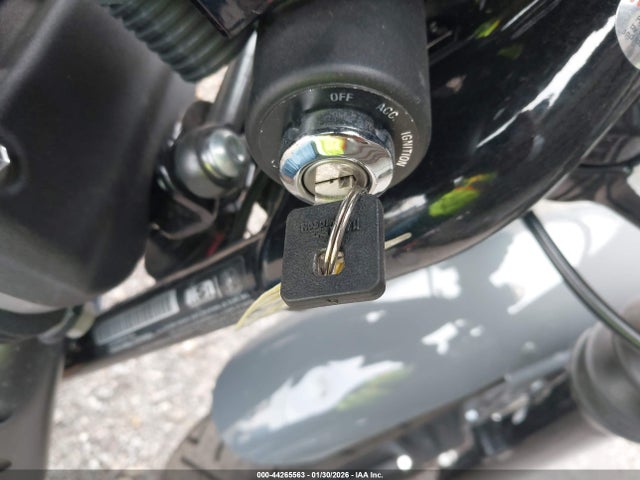 2022 HARLEY-DAVIDSON XL883 1HD4LE217NB416035 Photo 10