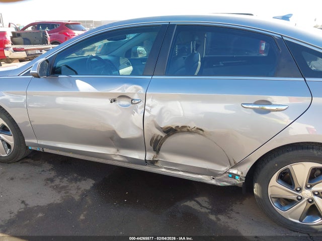 KMHE34L10GA009967 Hyundai Sonata Hybrid Limited