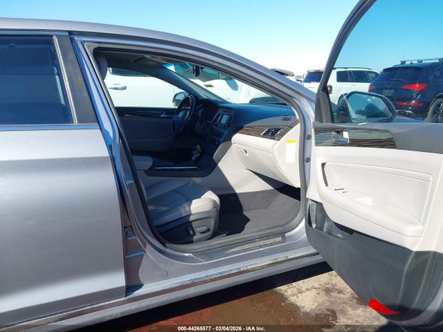 KMHE34L10GA009967 Hyundai Sonata Hybrid Limited