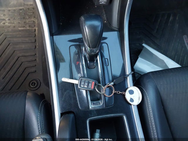1HGCR2F52HA117264 Honda Accord Sport