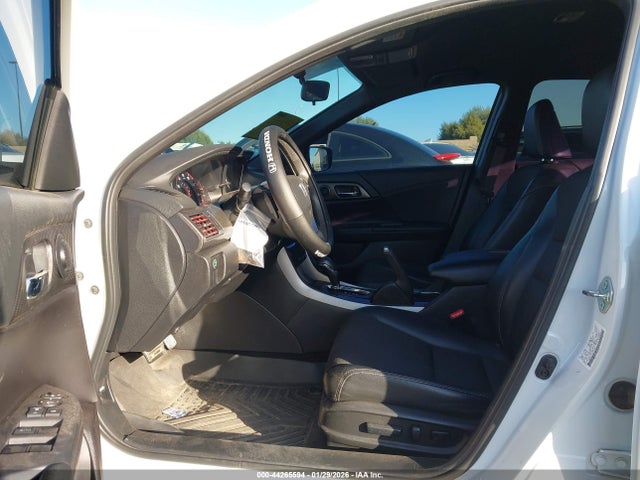 1HGCR2F52HA117264 Honda Accord Sport