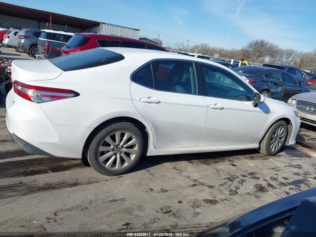 4T1B11HK7JU073146 Toyota CAMRY LE