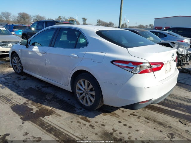 4T1B11HK7JU073146 Toyota CAMRY LE