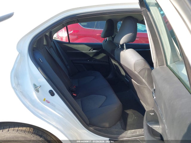 4T1B11HK7JU073146 Toyota CAMRY LE