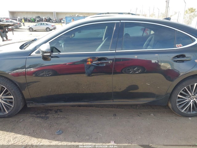 JTHBW1GG6J2167404 Lexus ES 300H