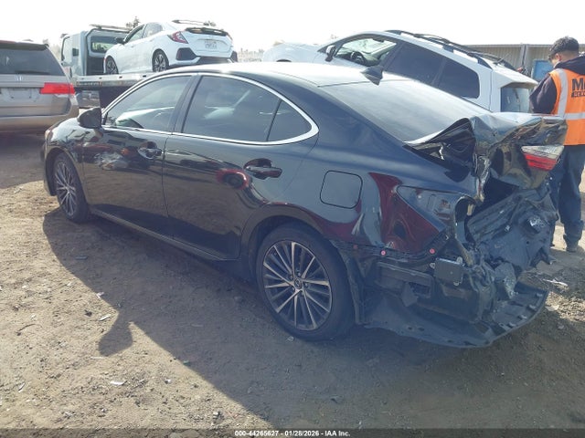 2018 LEXUS ES 300H JTHBW1GG6J2167404 Photo 2