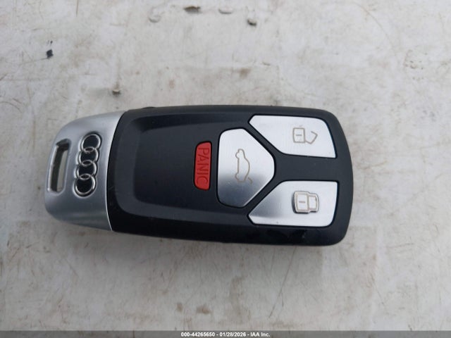 2018 AUDI A4 WAUENAF46JA097978 Photo 10