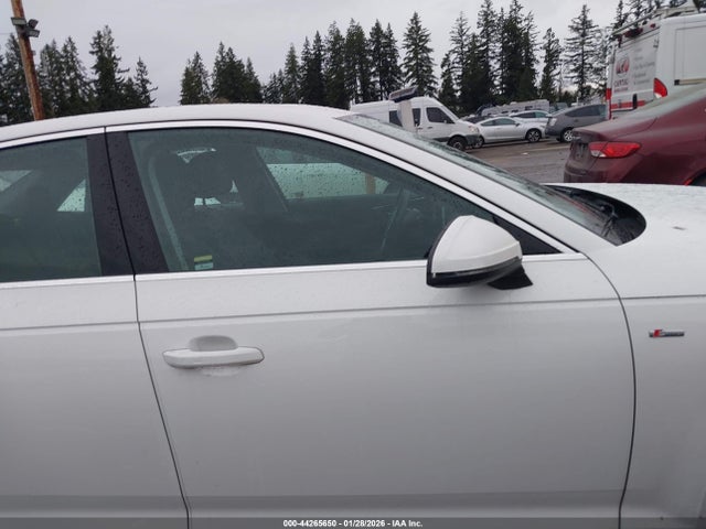 WAUENAF46JA097978 Audi A4 2.0t Premium/2.0t Tech Premium