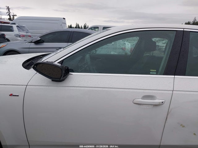 WAUENAF46JA097978 Audi A4 2.0t Premium/2.0t Tech Premium