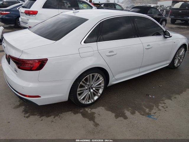 2018 AUDI A4 WAUENAF44JA142898 Photo 3