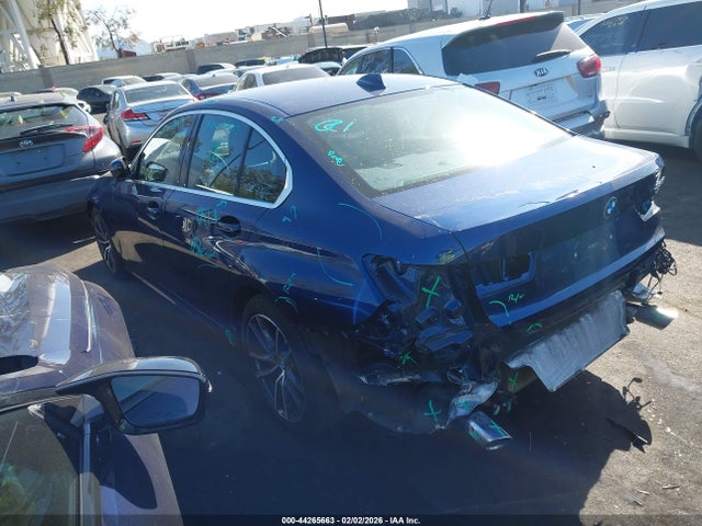 2020 BMW 330I 3MW5R1J07L8B35824 Photo 2