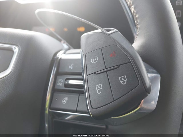 1GTP2FEK1T1130910 GMC Canyon Denali