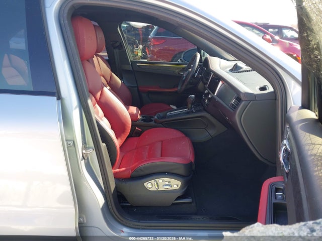 Auction sale of the 2022 Porsche Macan Gts, vin: WP1AF2A58NLB31920, lot number: 44265732